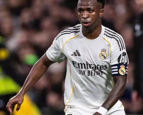 Vini Jr. é vaiado no Santiago Bernabéu após jejum de 15 jogos, Xabi Alonso o defende e jogador mira Supercopa contra Atlético de Madrid