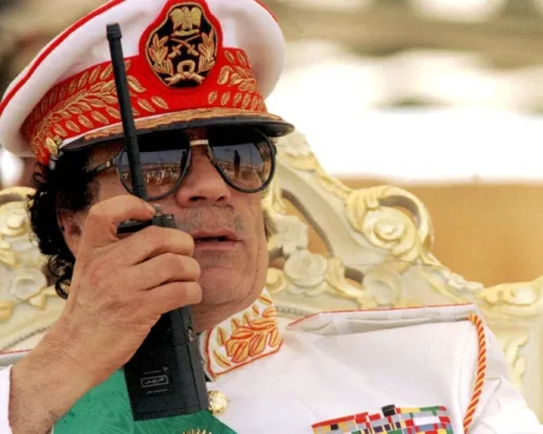 Astrologia Revela: Os Signos dos Ditadores Mais Cruéis da História e a Surpresa Chocante para Você!