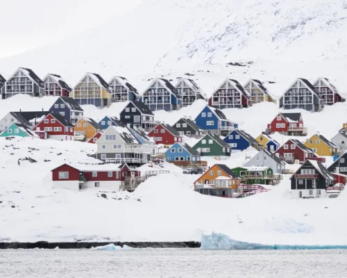 Groenlândia: Descubra a Gigantesca Ilha Ártica, um Paraíso Remoto com Paisagens Naturais de Tirar o Fôlego e Pouquíssimos Habitantes
