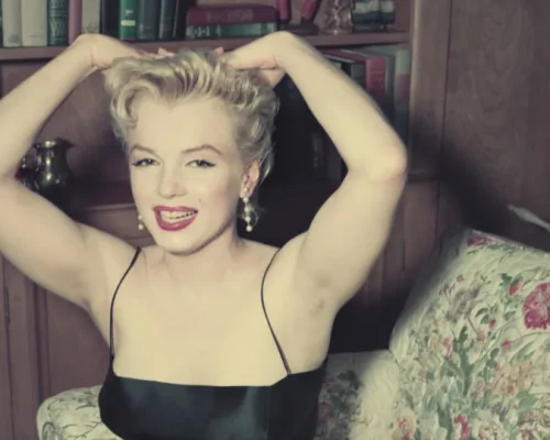 Fotos Raras de Marilyn Monroe Revelam a Mulher por Trás do Ícone: De Norma Jeane à Lenda de Hollywood