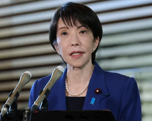 Líder do Japão, Sanae Takaichi, Pondera Dissolução do Parlamento e Eleições Antecipadas em Janeiro: O Futuro Político do País em Jogo