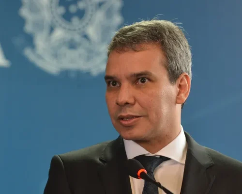 Wellington Lima e Silva assume Ministério da Justiça: Quem é o novo ministro que já serviu Dilma e Lula?