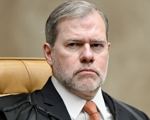 Toffoli vê “fartos indícios” de novos crimes do dono do Banco Master e autoriza nova fase da Operação Overclean