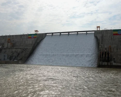 Trump se oferece para mediar crise da Barragem da Etiópia no Nilo, Egito e Etiópia em tensão diplomática