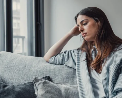 Mente Inquieta: Psicólogos Revelam Técnicas para Acabar com o Overthinking e Reduzir a Ansiedade