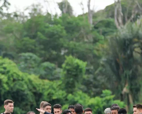 Júnior Rocha destaca evolução do Paysandu e projeta estreia competitiva no Parazão 2026, com aposta na base, ajustes táticos e foco para o jogo contra São Raimundo na Curuzu