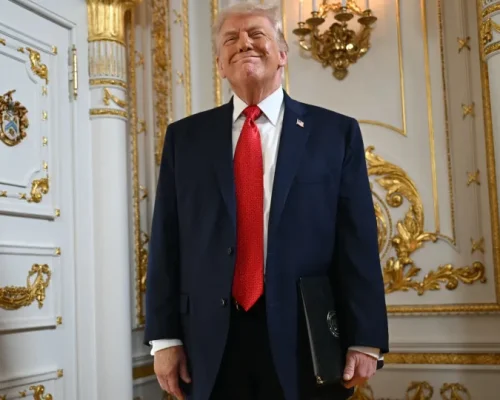 Trump Detona Bad Bunny e Green Day no Super Bowl: “Terrível” e Ausência Justificada por “Distância”