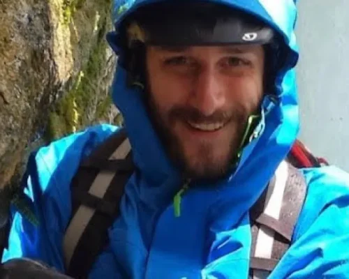 Alex Pretti: Quem era o enfermeiro de 37 anos, segunda vítima fatal do ICE em Minneapolis, e por que sua morte gerou polêmica?