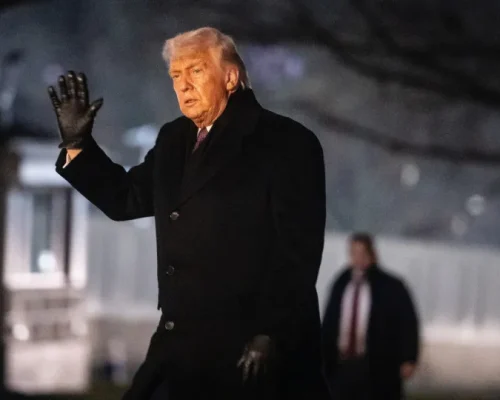 Trump: EUA terão soberania em terrenos da base militar na Groenlândia após acordo com OTAN