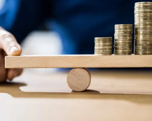 Mercado Financeiro Reduz Projeção de Inflação para 2026 a 4%, Mantendo Expectativas Estáveis para PIB, Dólar e Selic