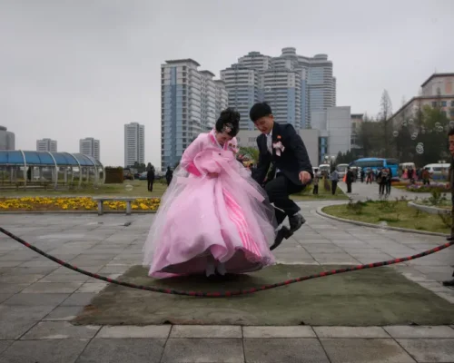 Fotos Raras Revelam o Cotidiano Fascinante e Secreto da Coreia do Norte, Um Mundo Pouco Conhecido