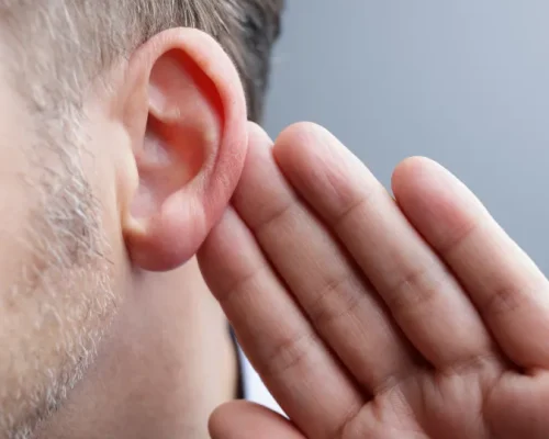 Sua Audição Está Mudando? 5 Sinais de Alerta Que Podem Indicar Perda Auditiva Precoce e Como Agir