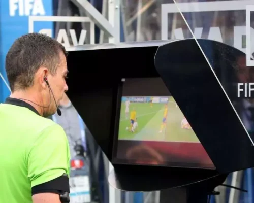 CBF muda local da cabine do VAR para melhorar comunicação em campo, contrata 72 profissionais, prevê R$ 195 milhões e acelera profissionalização da arbitragem para 2026