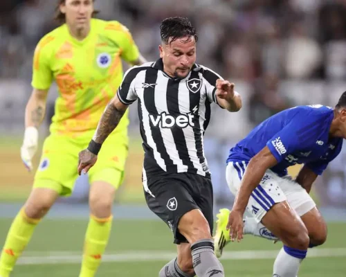 Botafogo estreia no Brasileirão com goleada por 4 a 0 sobre o Cruzeiro, Danilo faz dois gols, Montoro inspira e John Textor vê pressão diminuir