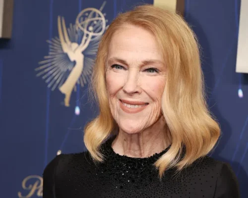 Catherine O’Hara, estrela de “Esqueceram de Mim”, tinha condição genética rara que espelhava seus órgãos internos