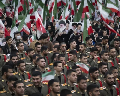 Irã abre diálogo “justo” com EUA para discutir programa nuclear, negociações podem ocorrer na Turquia