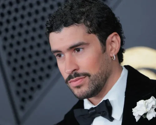 De Empacotador a Rei da Música Latina: A Ascensão Meteórica de Bad Bunny e Seus Grammys