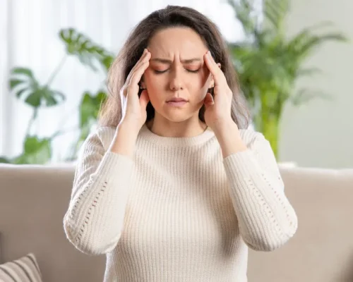 Câncer em Jovens: Sinais Sutis Como Fadiga Constante e Mudanças Intestinais Não Devem Ser Ignorados, Alerta Oncologista