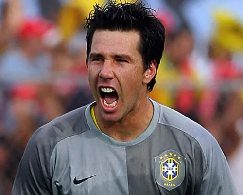 Ex-goleiro da Seleção Brasileira, Doni, é acusado de golpes milionários com investimentos nos EUA; entenda o caso