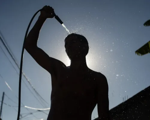 Carnaval do Rio Alerta Calor Intenso: Temperaturas Podem Chegar a 39,2°C e Nível de Calor Atinge Patamar Crítico