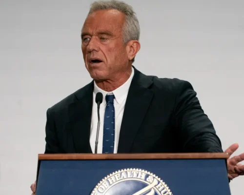 Robert F. Kennedy Jr.: ‘Cheirava cocaína em tampas de sanitários’ durante pandemia, revela polêmica declaração