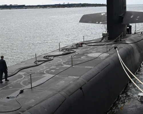 Austrália Investe Bilhões em Estaleiro para Construir Submarinos Nucleares com Aliados da Aukus: O Futuro da Defesa Naval