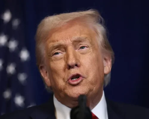 Tarifa de 10% para 15% nos EUA: Trump aumenta imposto após revogação de taxas, Brasil busca igualdade