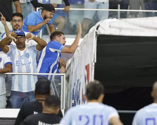 Paysandu em recuperação judicial: enquete aponta ex-dirigentes como principais responsáveis pela crise financeira, 73% no Instagram e 68% no site