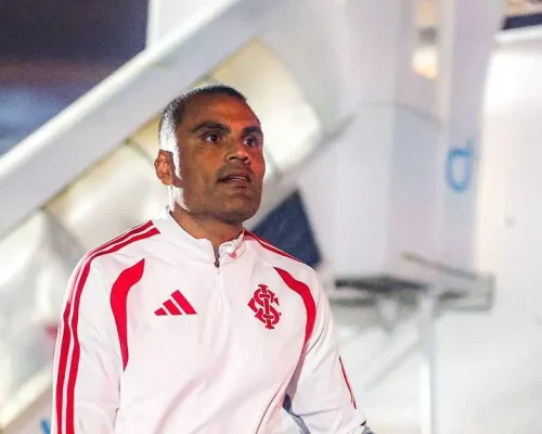 Internacional desembarca em Belém, é recepcionado por torcedores e busca primeira vitória na Série A contra o Remo no Mangueirão