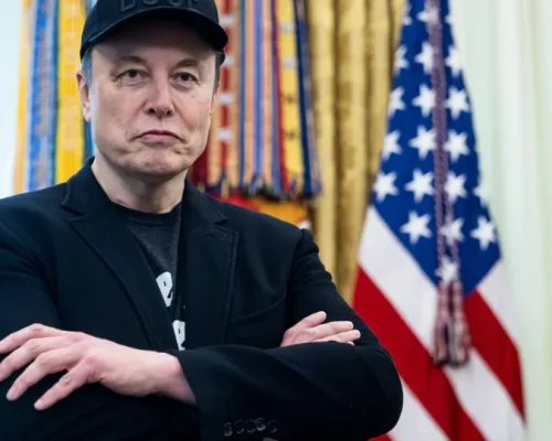 Pentágono dos EUA se Prepara para Integrar IA Grok de Elon Musk em Sistemas Secretos, Revolucionando Defesa e Inteligência