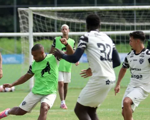 Paysandu chega entrosado para a final do Parazão 2026 contra o Remo, Edílson destaca semana cheia de treinos, 137 jogos e foco nos duelos dias 1º e 8 no Mangueirão