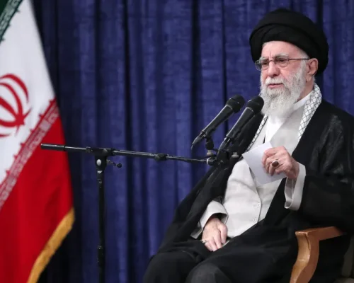 Quem sucederá Ali Khamenei? Conheça os 4 favoritos para o cargo de Líder Supremo do Irã após sua morte