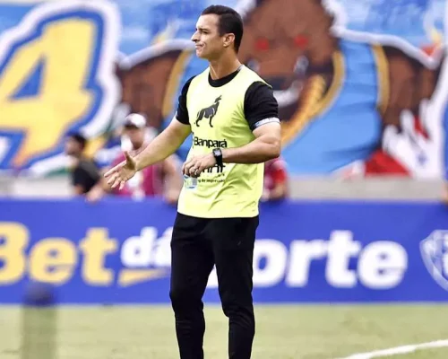 Júnior Rocha celebra título do Paysandu no Parazão, enaltece torcida que esgotou ingressos e destaca planejamento e aposta na base como pilar do sucesso