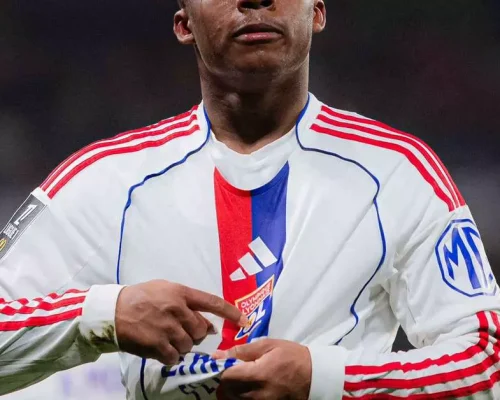 Endrick enfrenta o Celta de Vigo na estreia do Lyon na Europa League, reencontro com vítima dos dois gols em 11 minutos pelo Real Madrid e busca vaga nas quartas