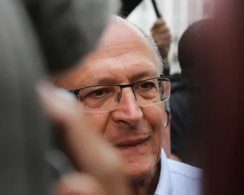 Alckmin Revela Plano do Governo para Segurar Preço do Diesel e Evitar Impacto na Inflação Pós-Guerra no Oriente Médio