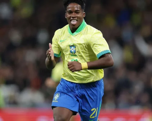 Endrick se aproxima da Copa do Mundo, convocado por Ancelotti para amistosos contra França e Croácia, ótima fase no Lyon coloca jovem entre favoritos à vaga