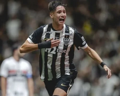 São Paulo sai da liderança do Brasileirão ao perder para Atlético-MG na Arena MRV, time é pouco criativo e cede gol aéreo que define o jogo
