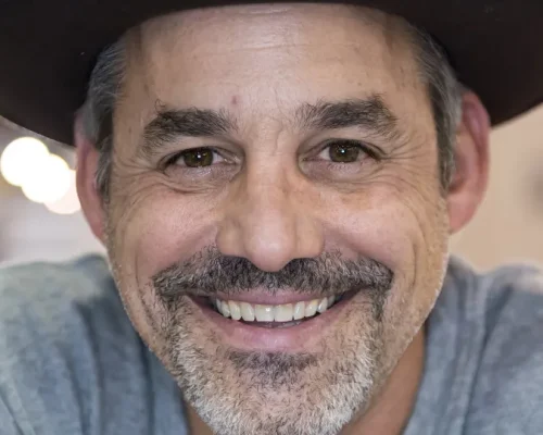 Luto no Mundo das Séries: Ator Nicholas Brendon, o Xander de “Buffy”, Morre Aos 54 Anos; Família Confirma Tragédia