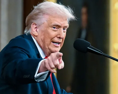 Trump dá 48 horas para Estreito de Ormuz reabrir e ameaça ‘aniquilação total’ do Irã