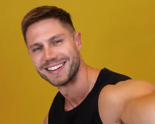 BBB 26: Jonas é o 10º eliminado com 53,48% dos votos e deixa casa após embates marcantes e romance com três amigas