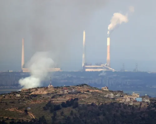 Irã Dispara Mísseis Contra Israel e Bases dos EUA no Golfo Pérsico; Explosões Sacodem Beirute em Nova Escalada
