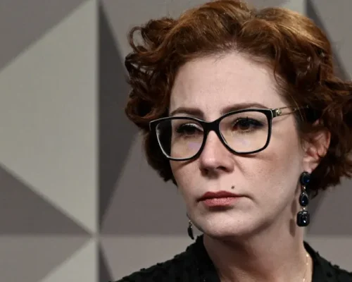 Justiça Italiana Autoriza Extradição de Carla Zambelli, Ex-aliada de Bolsonaro, Condenada a 10 Anos no Brasil