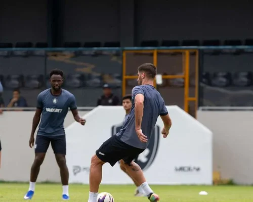 Com novas mudanças no time, Léo Condé define titulares do Remo para jogo da Copa Norte