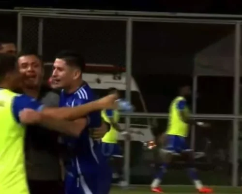 Águia surpreende o Amazonas em casa, vence e segue vice-líder na Copa Norte