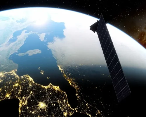 Starlink em Apuros: SpaceX investiga misteriosa perda de contato com satélite e teme fragmentação a 560 km da Terra