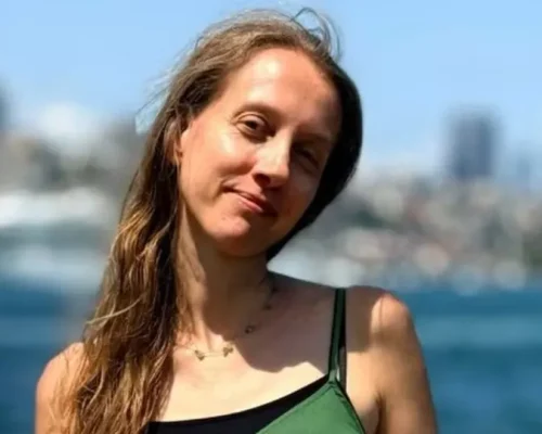 Jornalista Americana Shelly Kittleson Sequestrada em Bagdá: EUA Acionam FBI e Alertam Sobre Ameaças no Iraque