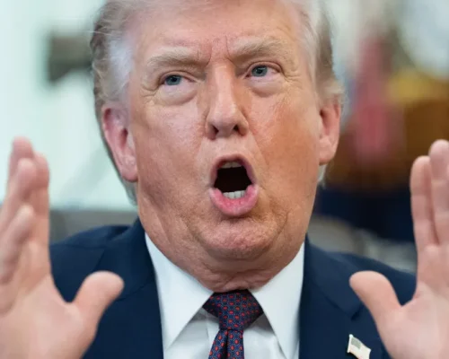 Trump exige que aliados europeus paguem por petróleo e lutem no Estreito de Ormuz, critica França e Espanha