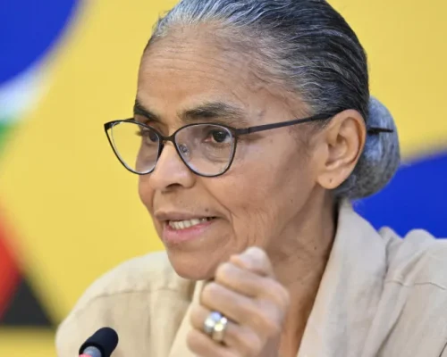 Governo Lula: Marina Silva e Renan Filho deixam ministérios para disputar eleições em outubro, elevando para 18 o número de saídas