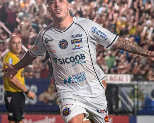 Bruno Lopes aciona Ponte Preta na Justiça e pode voltar ao radar do Paysandu