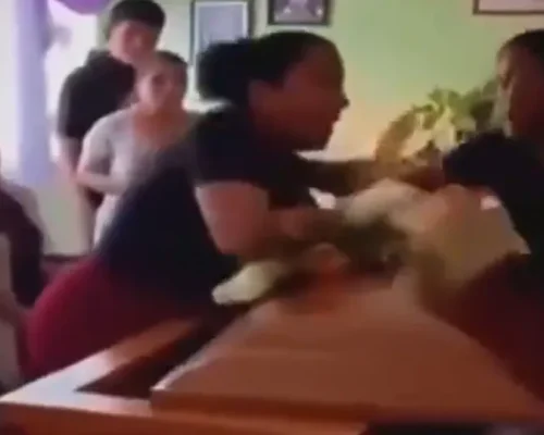 Drama em Velório: Mulheres Descobrem que Eram Amantes do Mesmo Homem e Causam Tumulto no México
